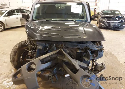 2010 Hummer H3 Suv z USA, uszkodzony, nr VIN 5GTMNGEE7A8113715